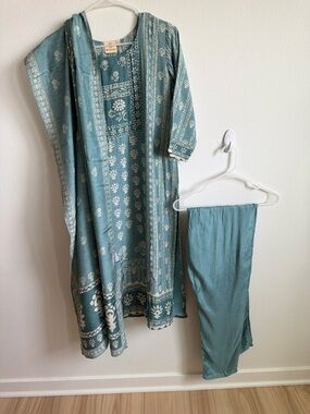 Blue dress with dupatta and bottom